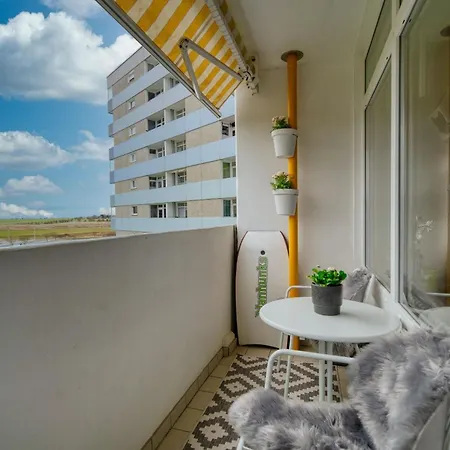 - Haus K, App 0k0306 *